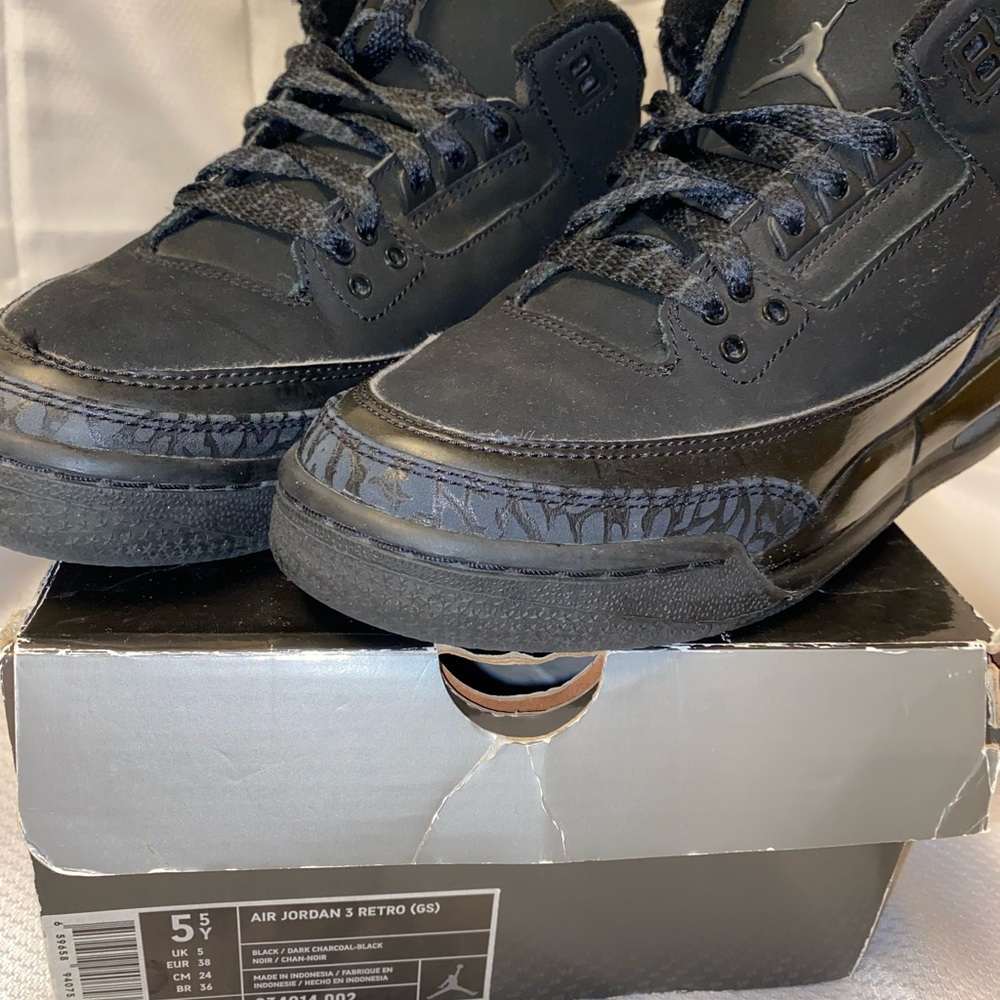 Original 2007 “Black Cats” *Rare* Jordan 3 Retro (GS)